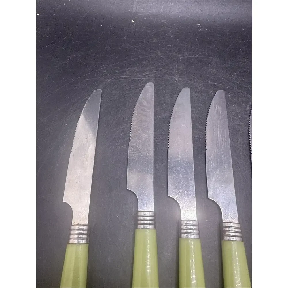 Avocado Green Stainless Serrated Knives Lot Of 6 Midcentury Modern MCM 8in